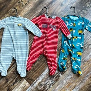 New w/o tags Carters Sleepers bundle